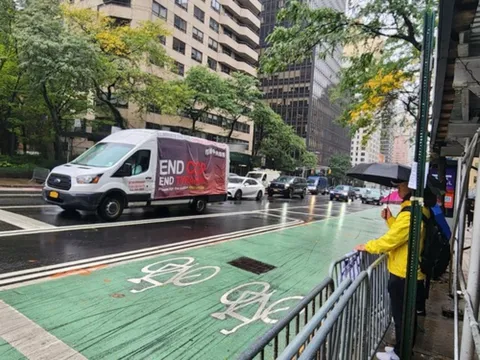 Các học viên kêu gọi chấm dứt cuộc bức hại ở Trung Quốc 